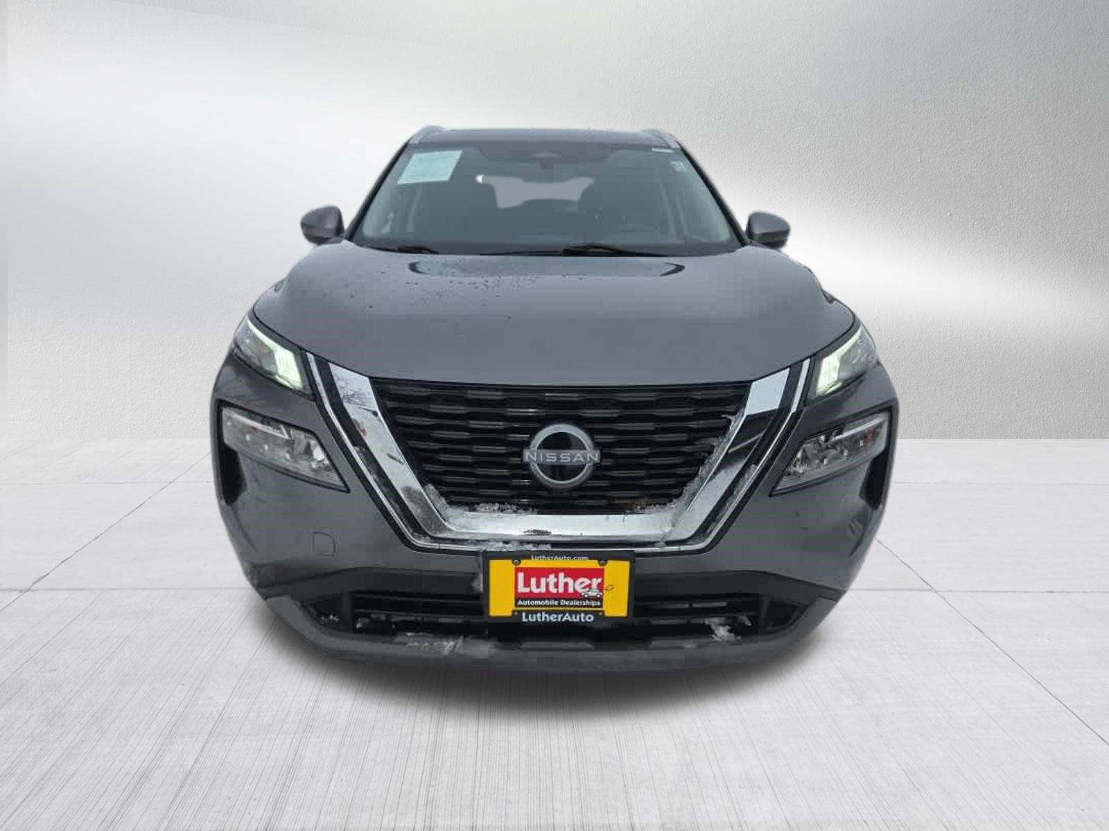 Used 2022 Nissan Rogue SV w/ SV Premium Package image 8