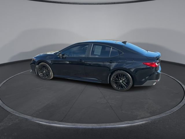 Used 2025 Toyota Camry SE w/ Convenience Package image 9