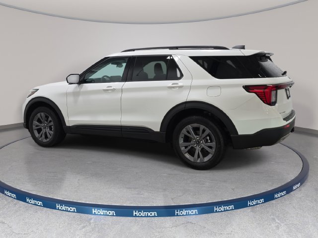 Used 2026 Ford Explorer Active w/ Active Comfort Package AWD/4WD image 9