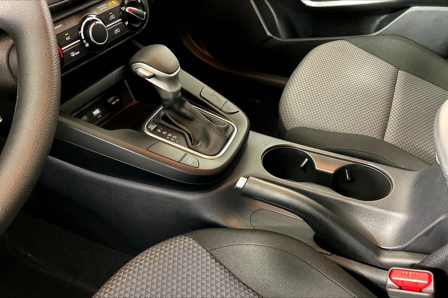 Used 2023 Kia Soul LX FWD image 17