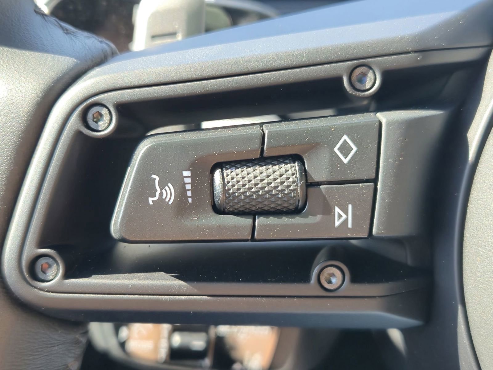 Certified 2025 Porsche Cayenne E-Hybrid image 24