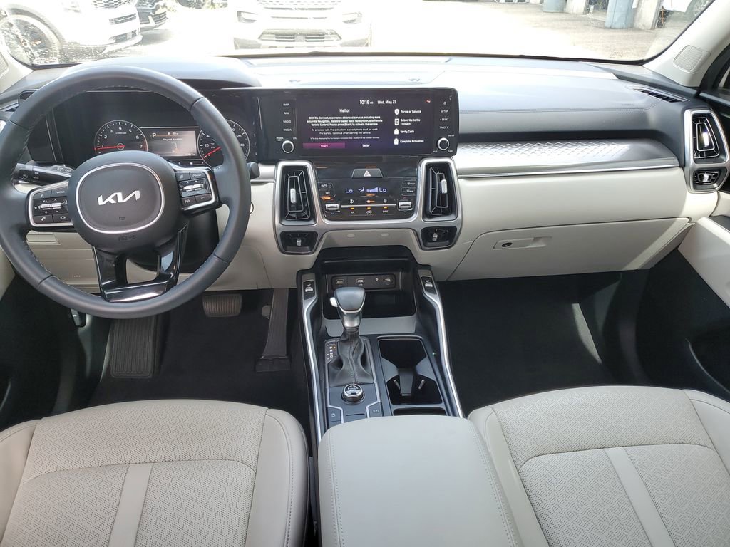 Certified 2023 Kia Sorento S FWD image 11