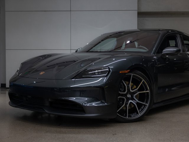 New 2025 Porsche Taycan image 15