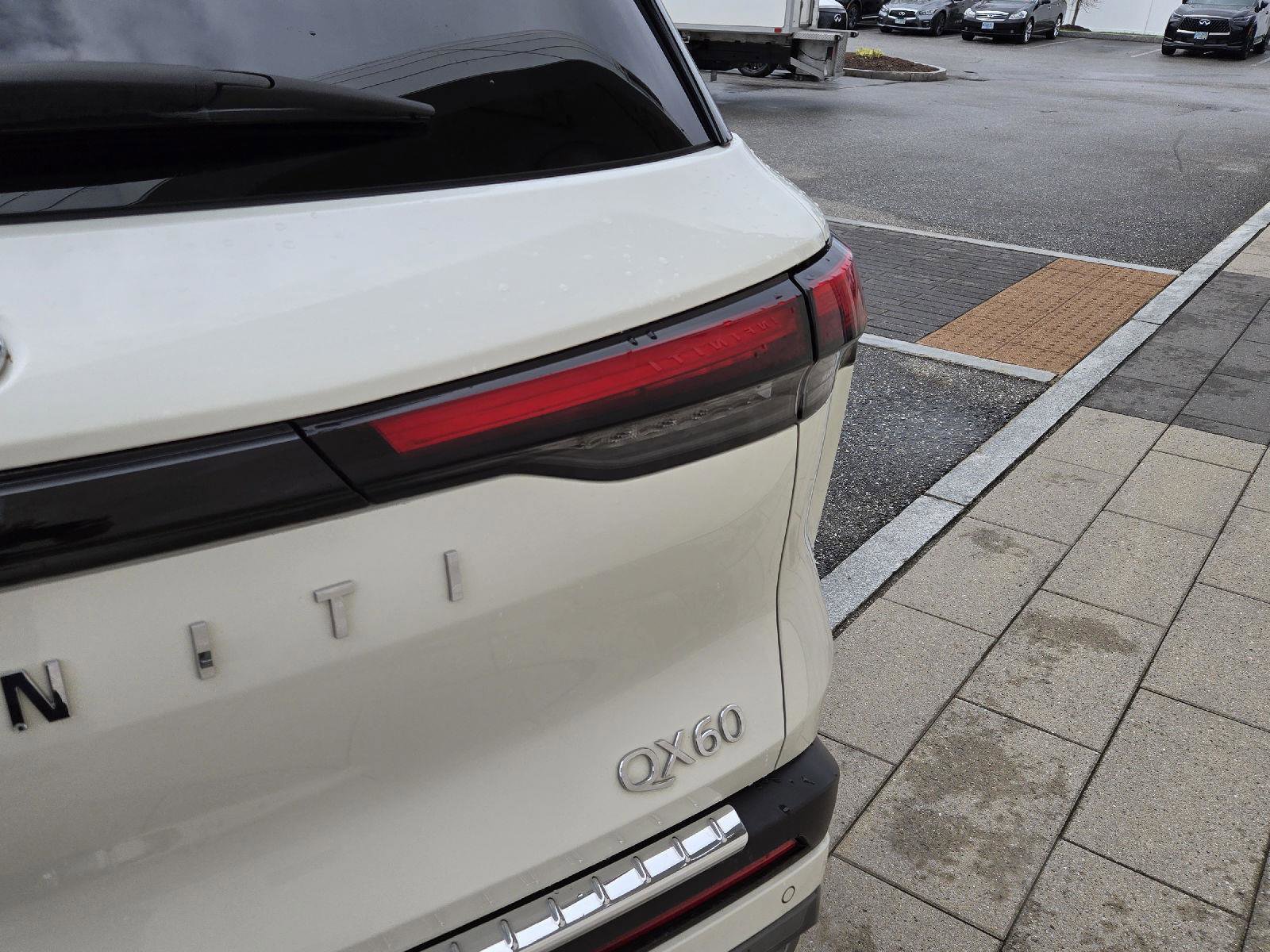 Certified 2023 INFINITI QX60 Sensory w/ Vision Package image 15