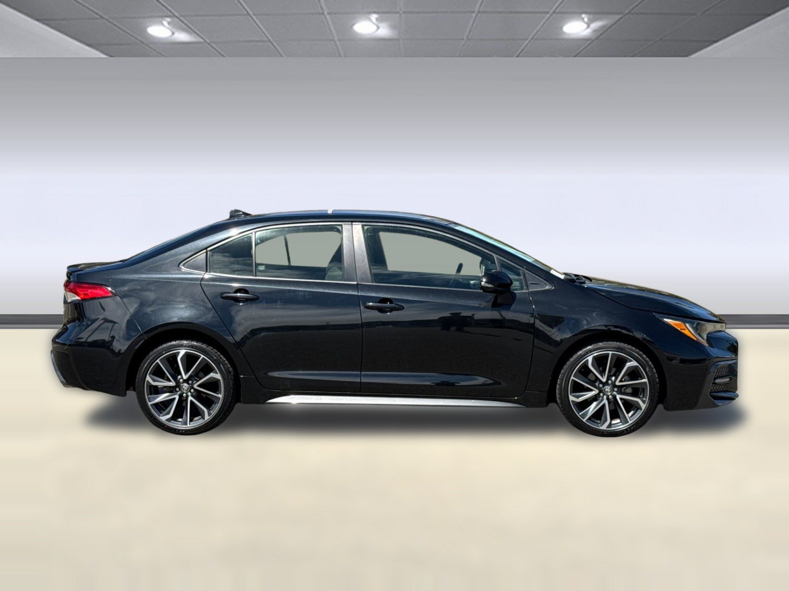 Used 2021 Toyota Corolla SE w/ Carpet Mat Package (TMS) FWD image 8