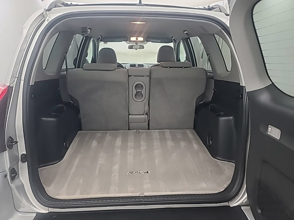 Used 2011 Toyota RAV4 4WD w/ Base L4 Extra Value Pkg image 18