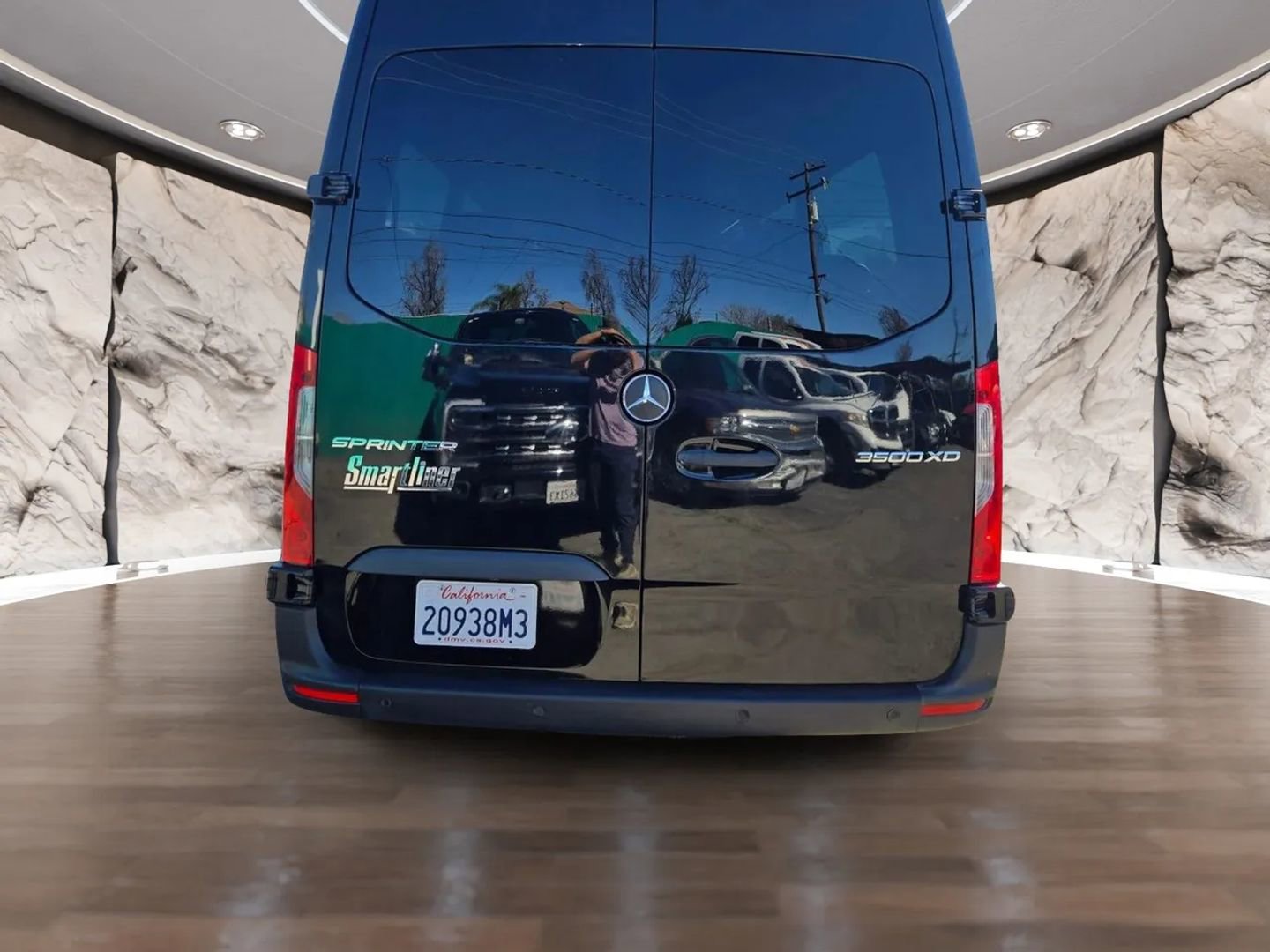 Used 2021 Mercedes-Benz Sprinter 3500 w/ Premium Package image 7