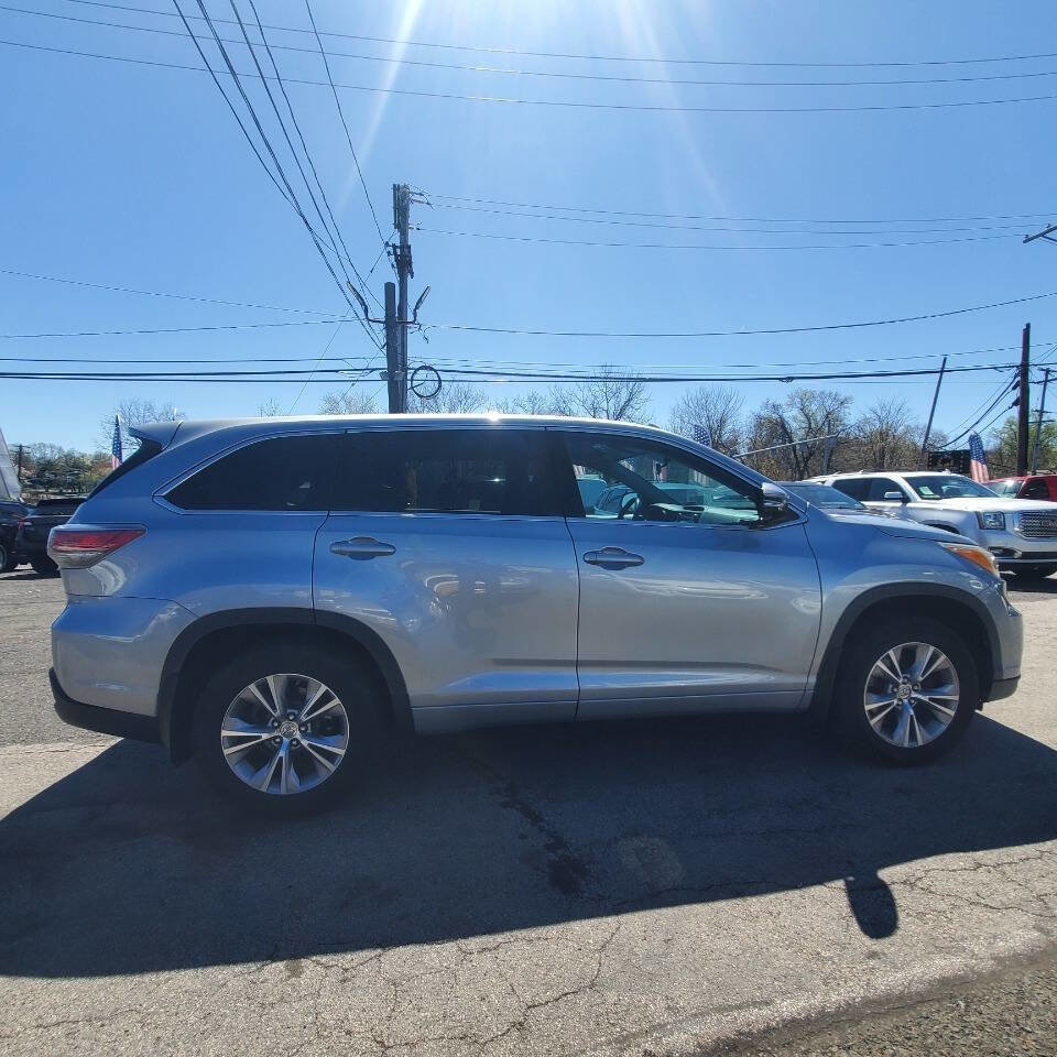 Used 2015 Toyota Highlander Plus image 6