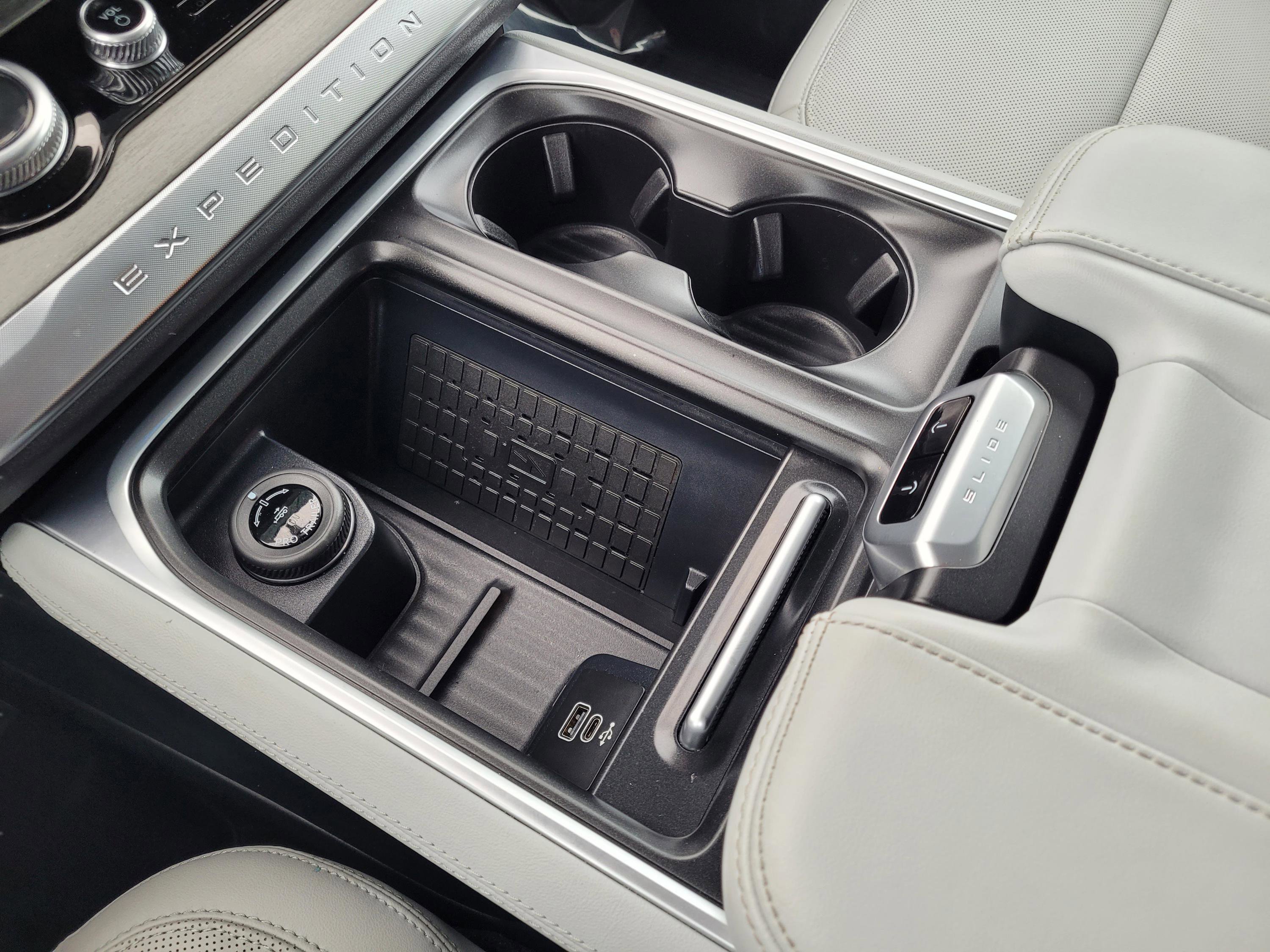 Used 2025 Ford Expedition Max Platinum image 22