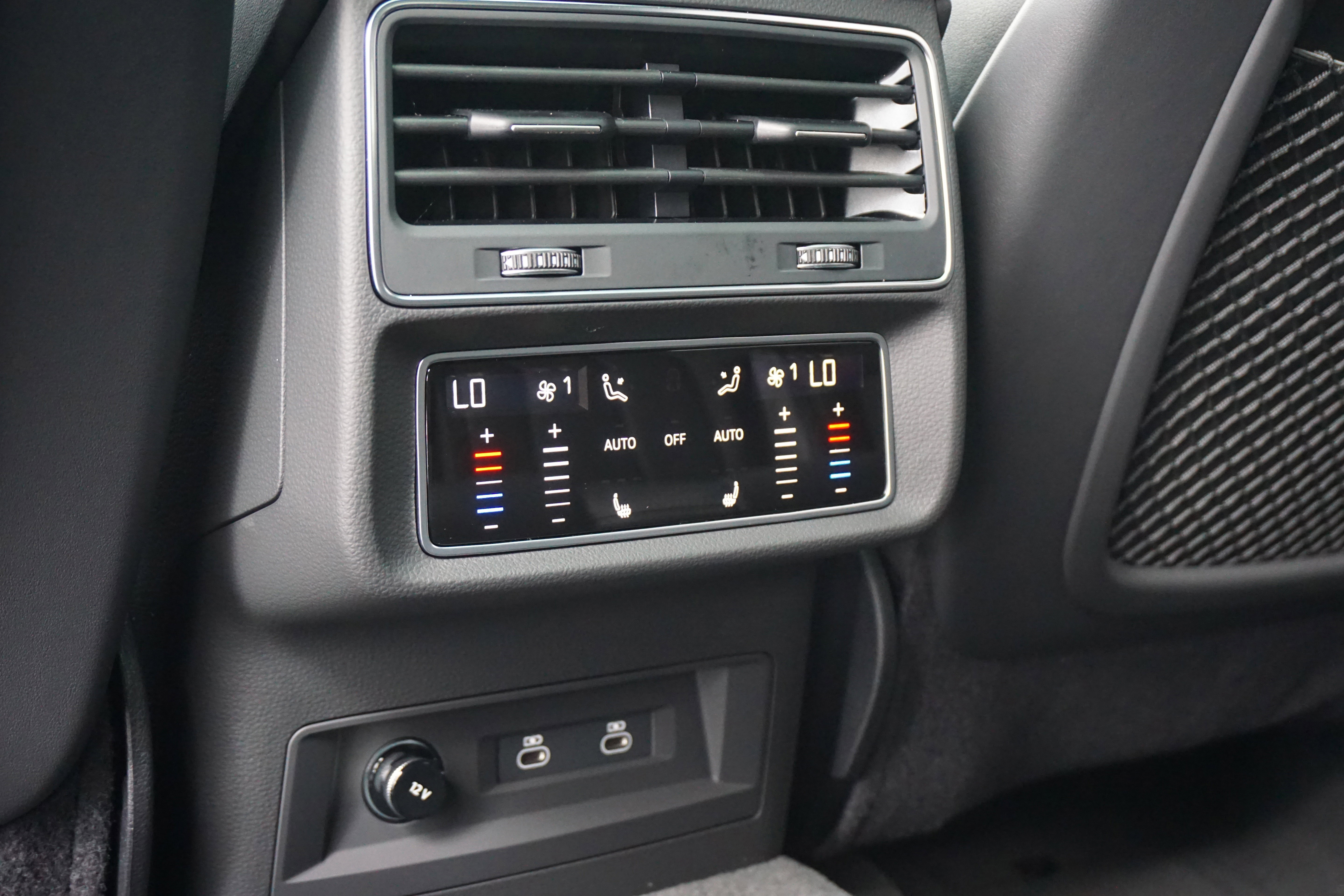 New 2025 Audi Q8 Premium Plus image 16