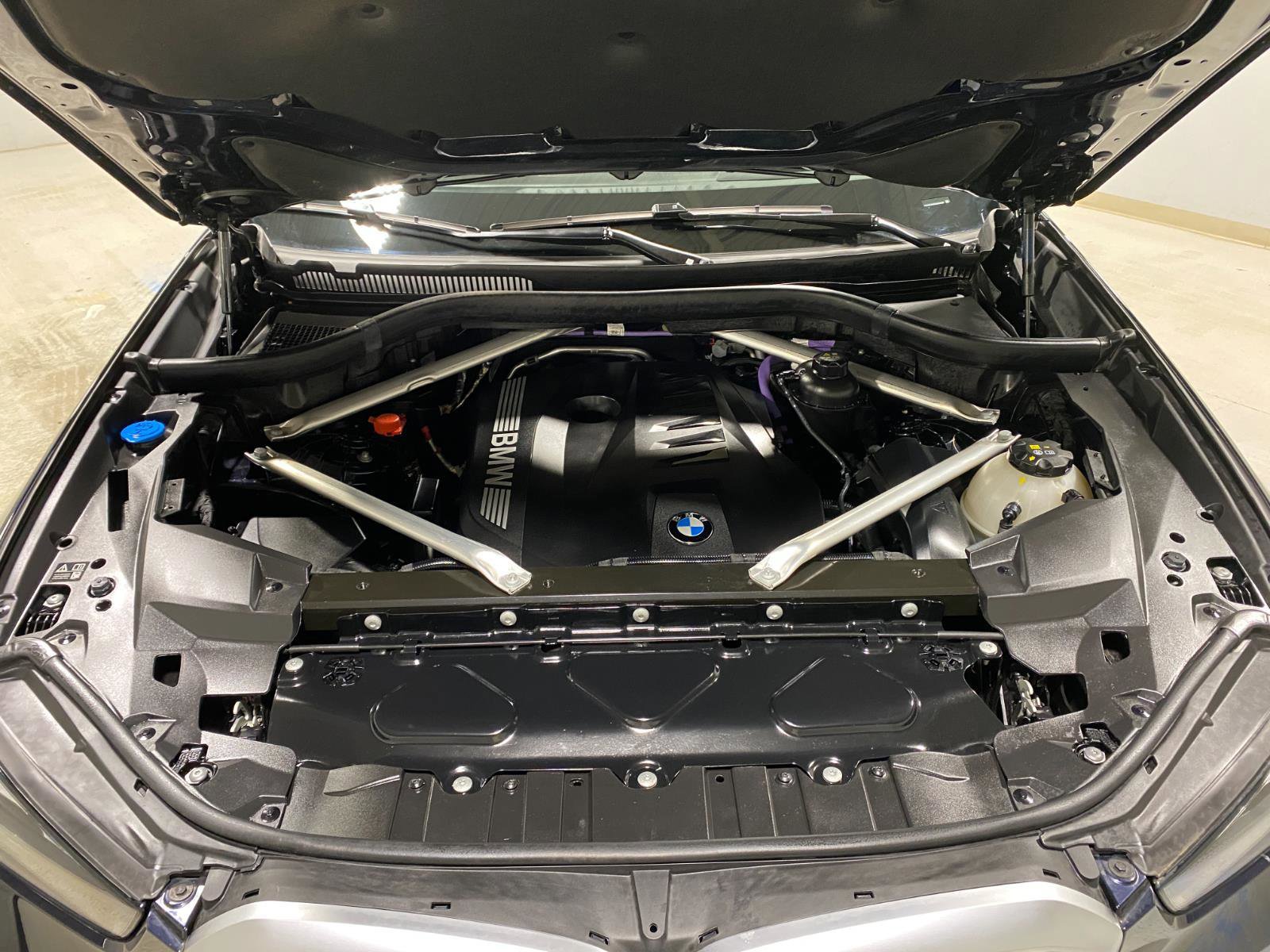 Certified 2024 BMW X5 xDrive40i w/ M Sport Package image 30