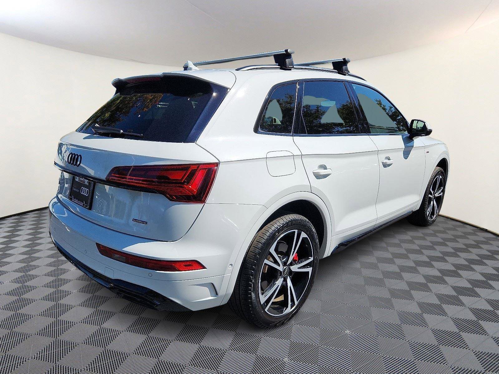 Used 2025 Audi Q5 Prestige w/ Prestige Package image 7