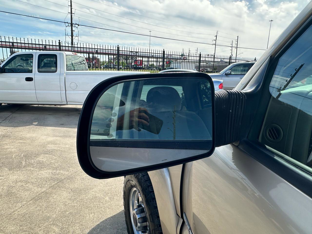 Used 2004 GMC Sierra 2500 SLE RWD image 18