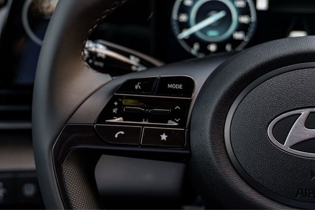 New 2025 Hyundai Elantra SEL image 11