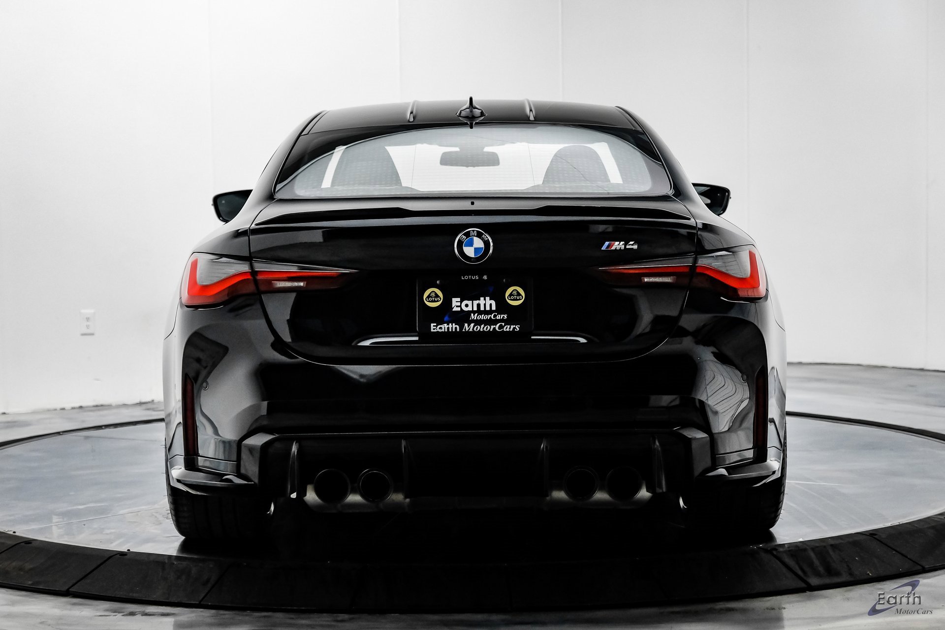 Used 2021 BMW M4 Coupe w/ Executive Package image 10