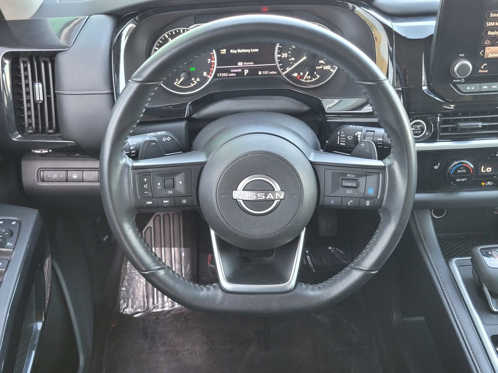 Used 2024 Nissan Pathfinder SV image 12