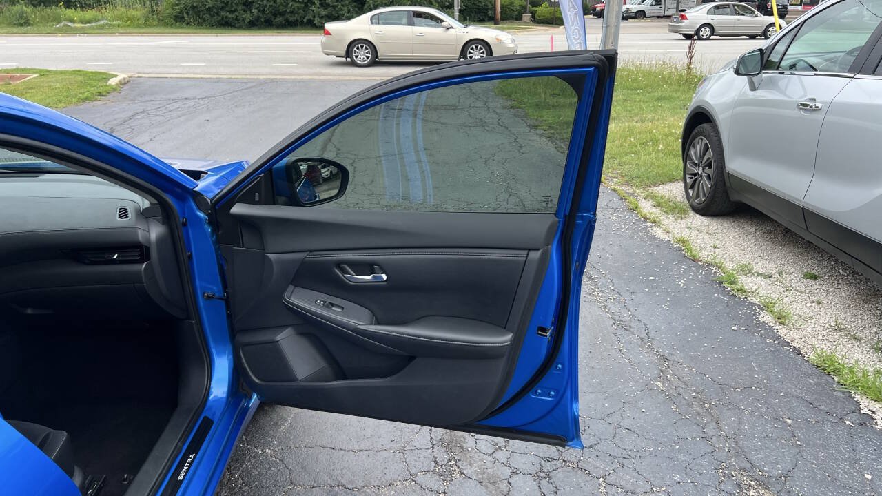 Used 2022 Nissan Sentra SV w/ All-Weather Package FWD image 33