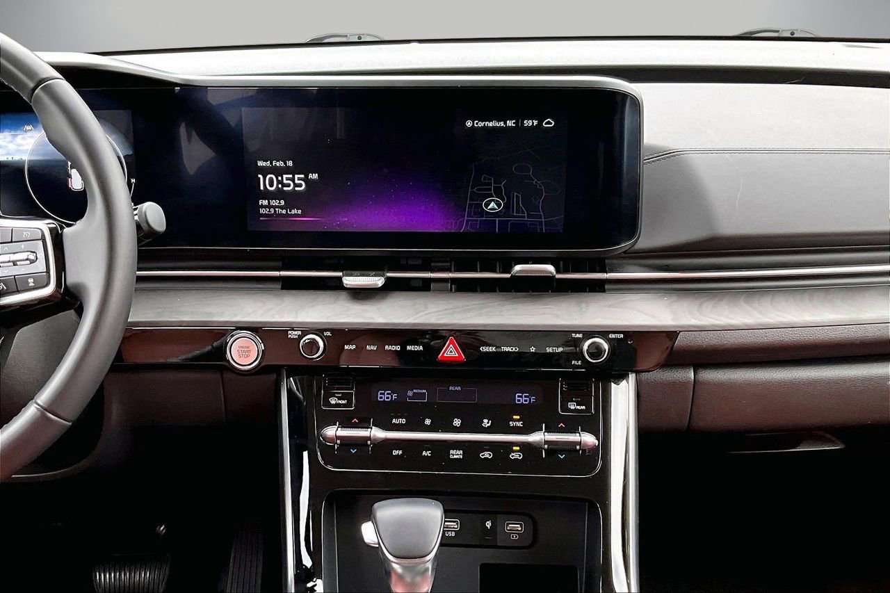 Used 2024 Kia Carnival SX image 12