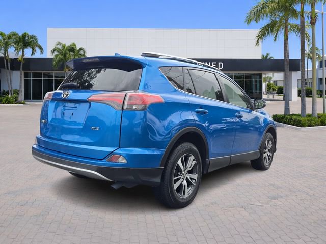 Used 2018 Toyota RAV4 XLE FWD image 7