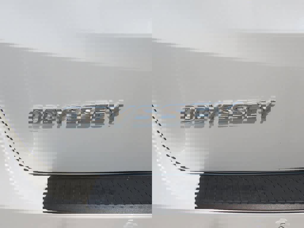 New 2026 Honda Odyssey Touring image 7