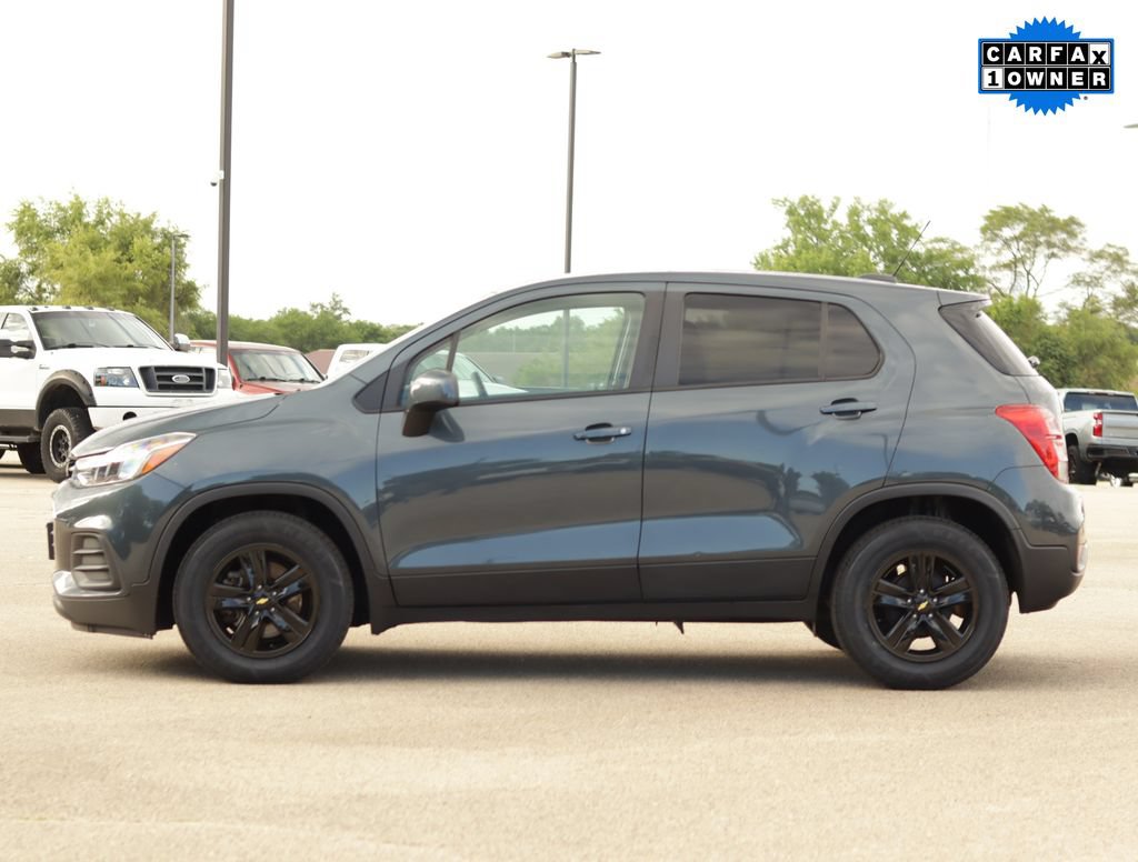 Used 2021 Chevrolet Trax LS w/ Tint and Cruise Package FWD image 4