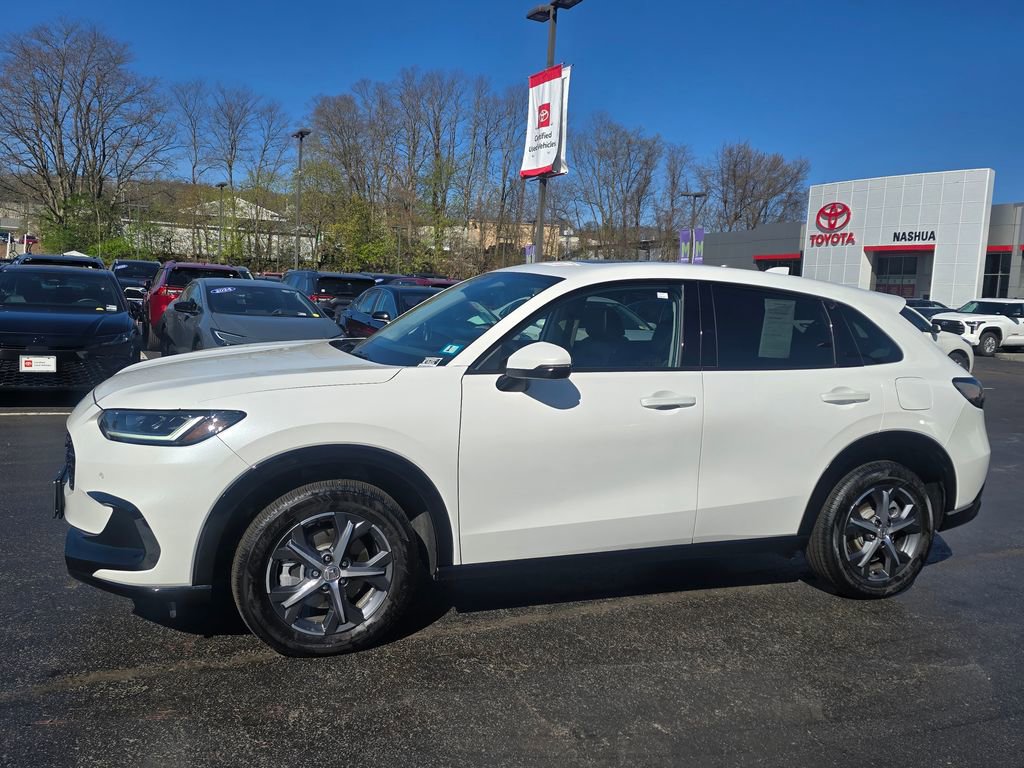 Used 2025 Honda HR-V EX-L image 3