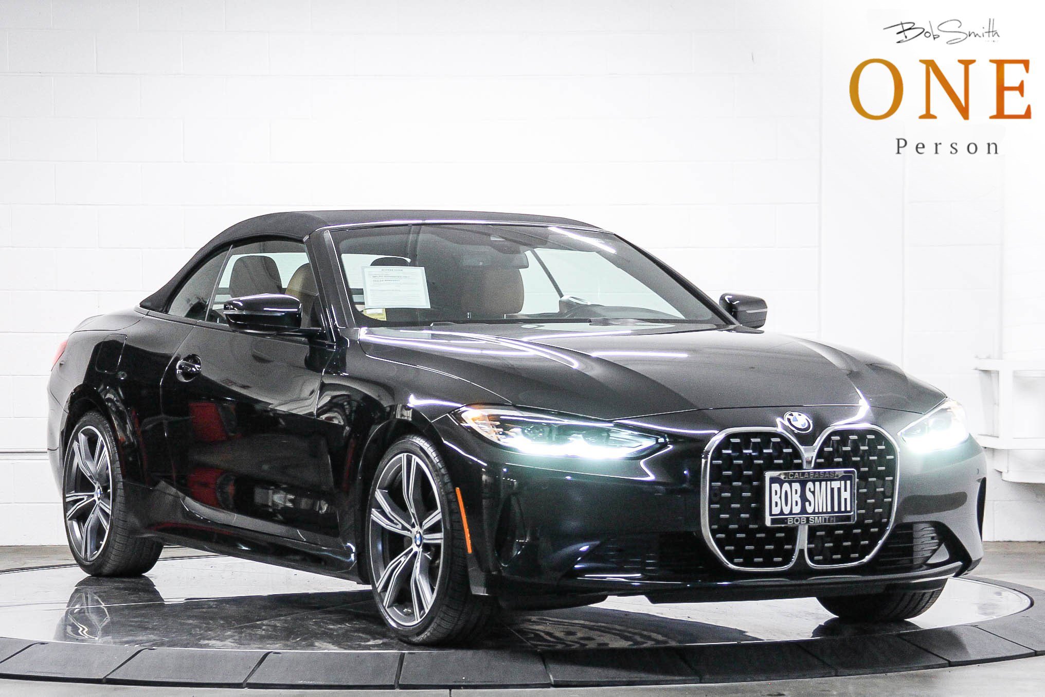 Certified 2023 BMW 430i Convertible w/ Convenience Package image 1