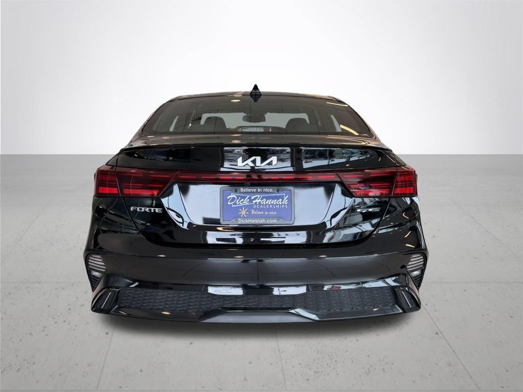 Used 2024 Kia Forte GT-Line w/ GT-Line Premium Package FWD image 8