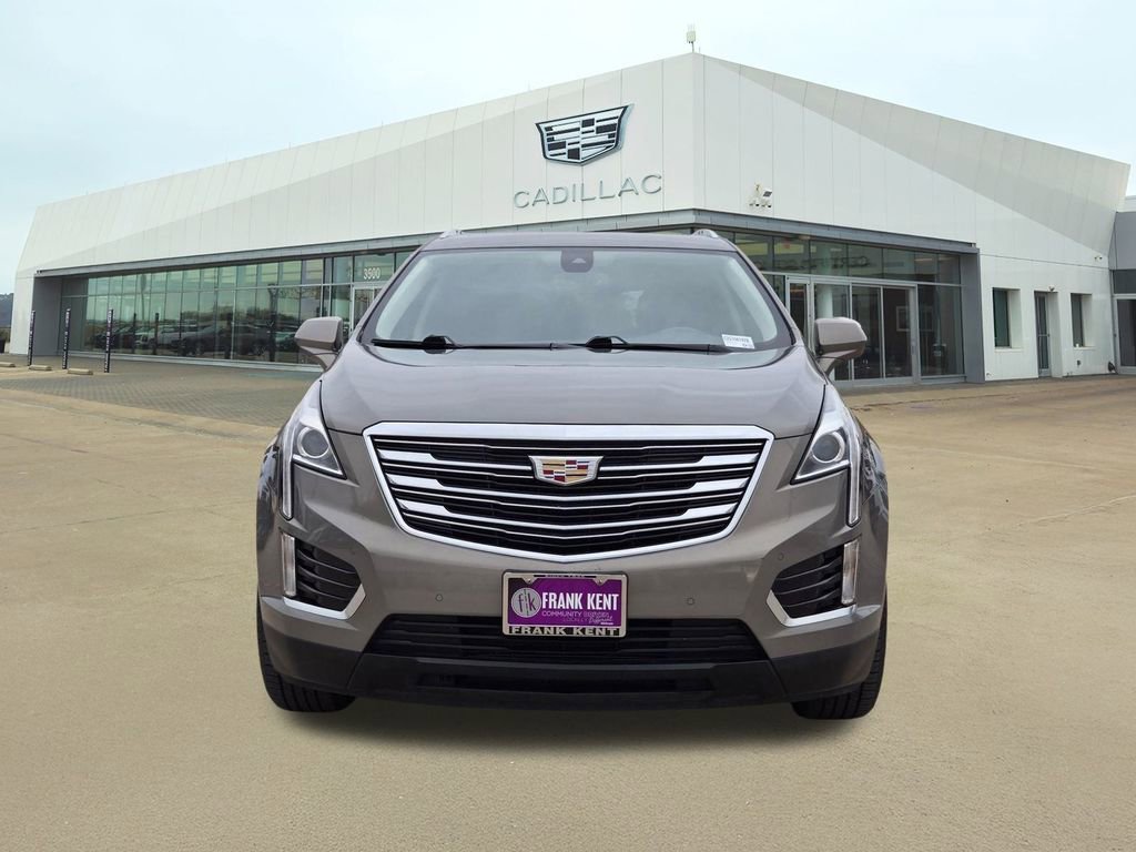 Used 2018 Cadillac XT5 Luxury w/ Driver Awareness Package image 2