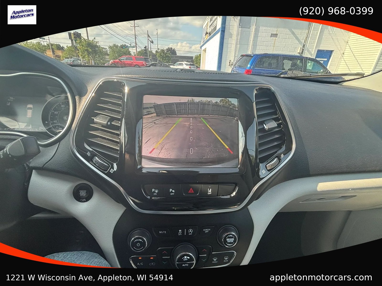 Used 2019 Jeep Cherokee Limited w/ Technology Group AWD/4WD image 22