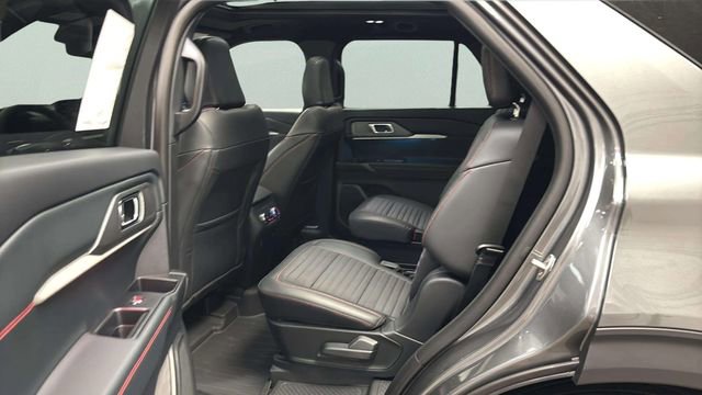 New 2026 Ford Explorer ST-Line w/ ST-Line Street Pack AWD/4WD image 25
