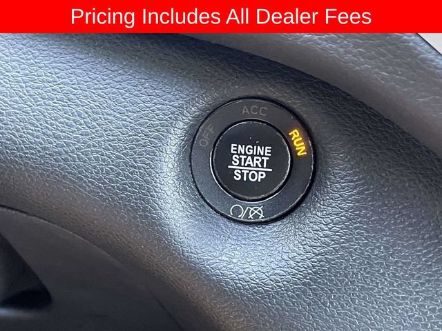 Used 2017 Jeep Cherokee Trailhawk AWD/4WD image 33