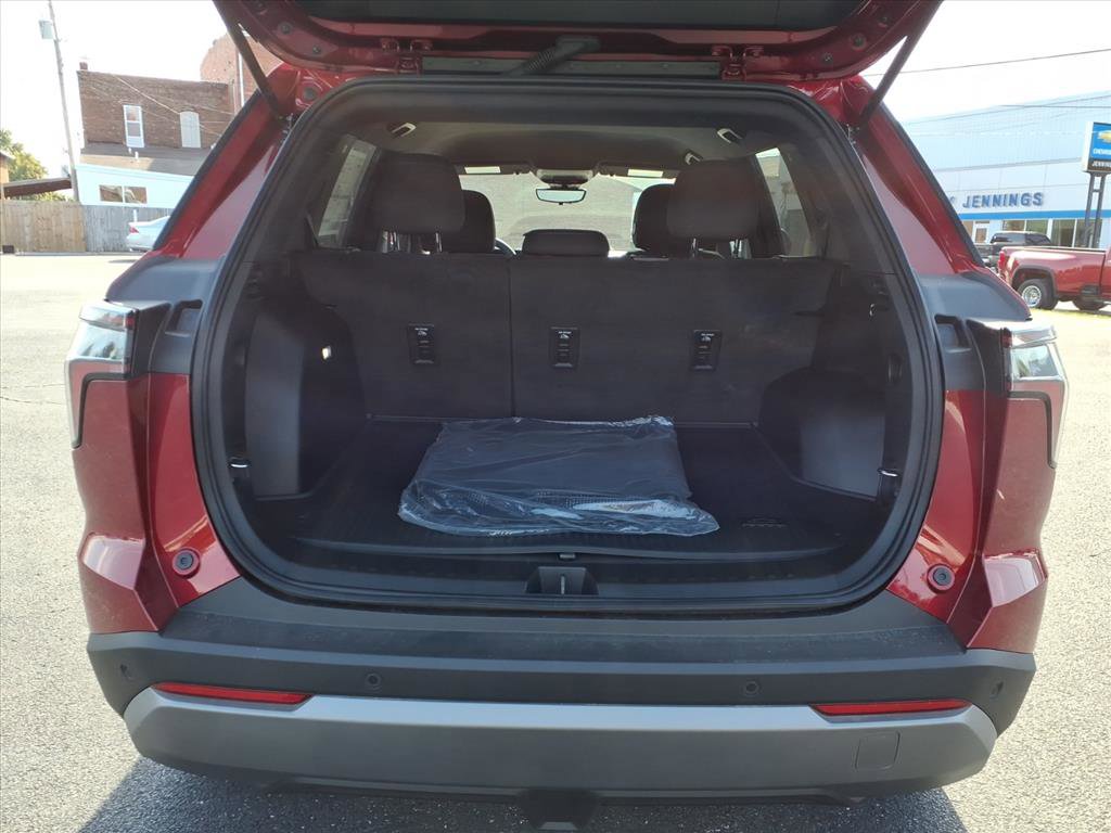 New 2026 Chevrolet Equinox LT w/ Safety and Technology Package image 18