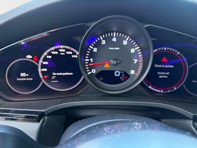 Used 2023 Porsche Cayenne Platinum Edition image 26