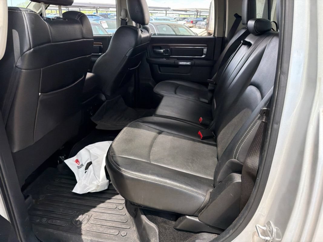 Used 2014 RAM 1500 Laramie w/ Convenience Group AWD/4WD image 4
