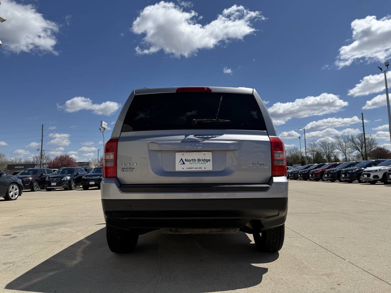 Used 2015 Jeep Patriot High Altitude AWD/4WD image 26
