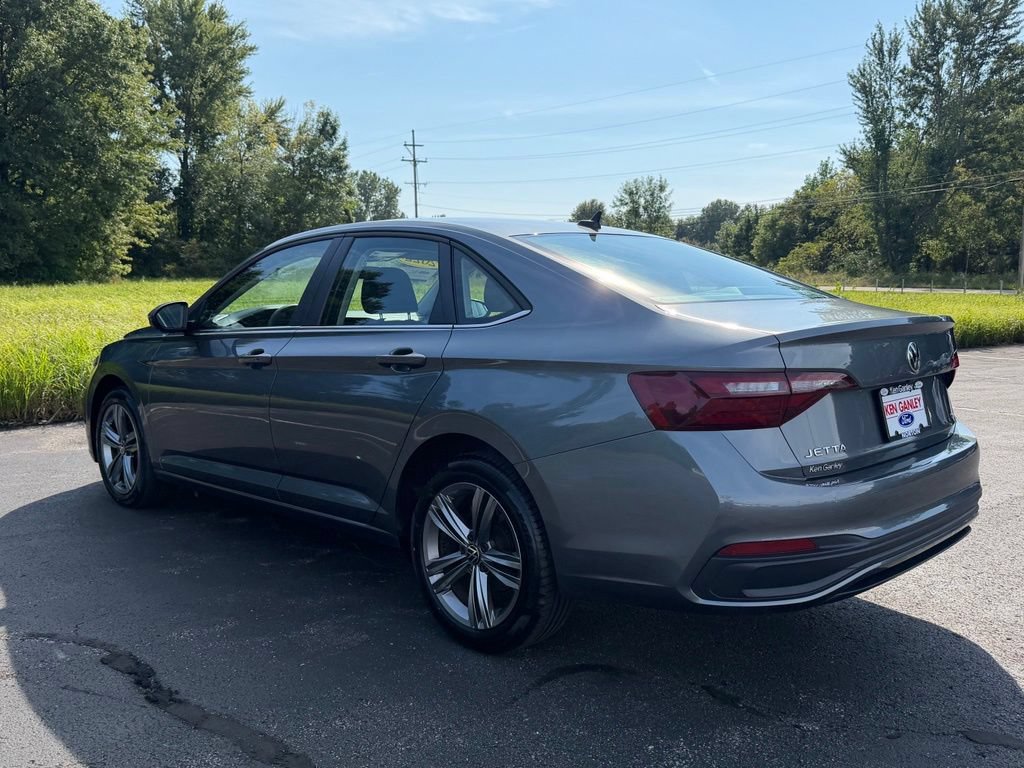 Used 2022 Volkswagen Jetta SE FWD image 13