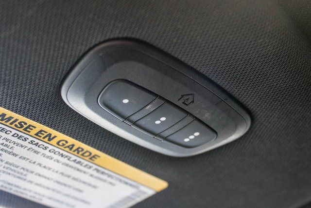 Used 2023 Chrysler Pacifica Limited w/ S Appearance Package image 34