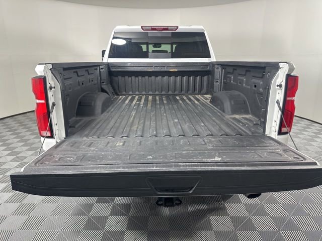 Used 2025 Chevrolet Silverado 2500 LTZ w/ LTZ Premium Package image 12