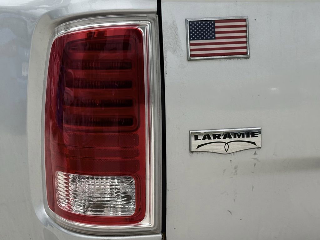 Used 2018 RAM 3500 Laramie w/ Convenience Group image 7