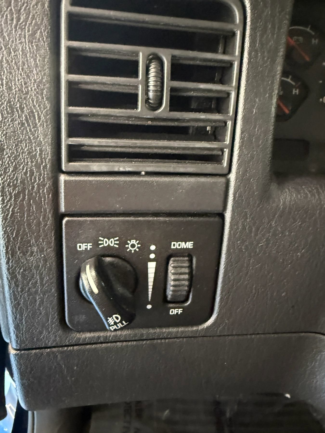 Used 2001 Dodge Durango R/T image 38