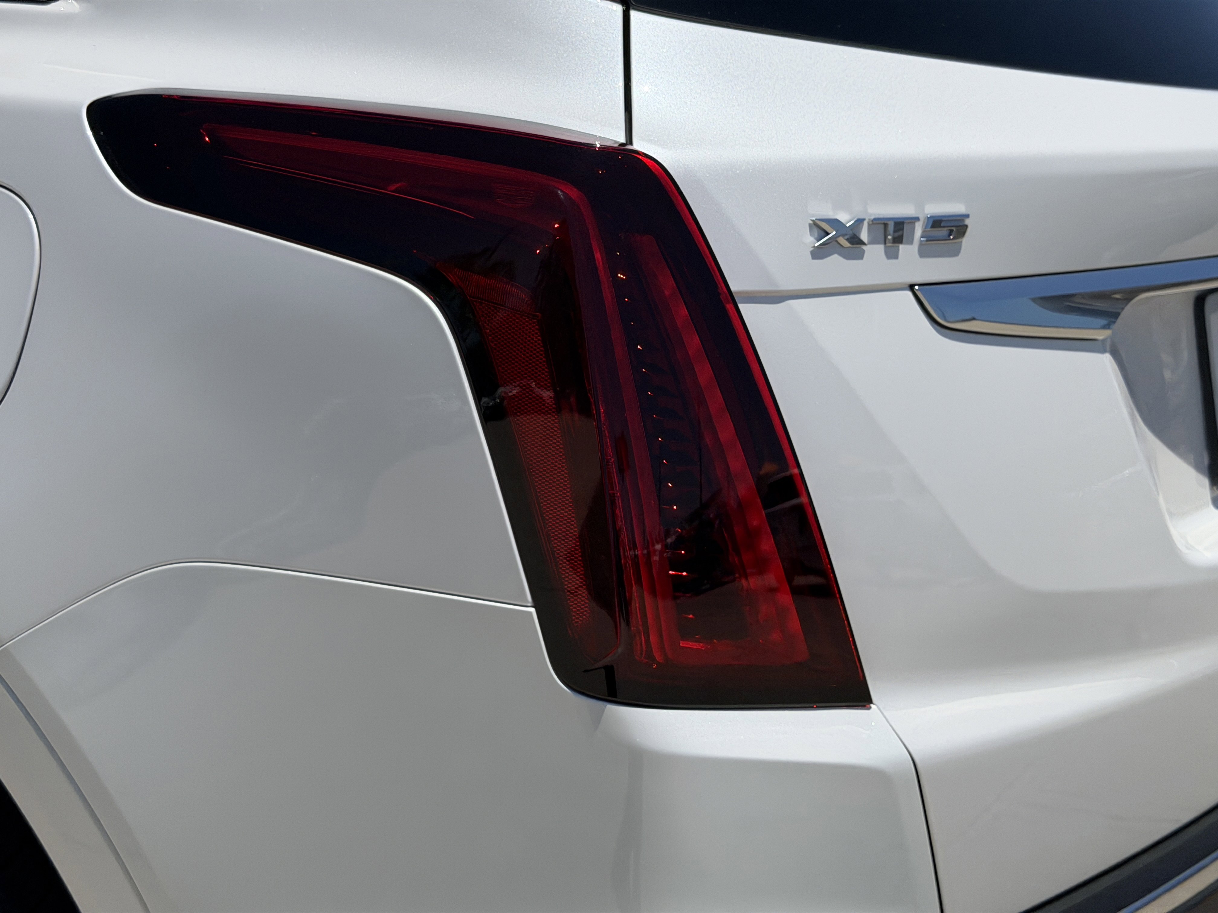 Certified 2023 Cadillac XT5 Premium Luxury FWD image 9