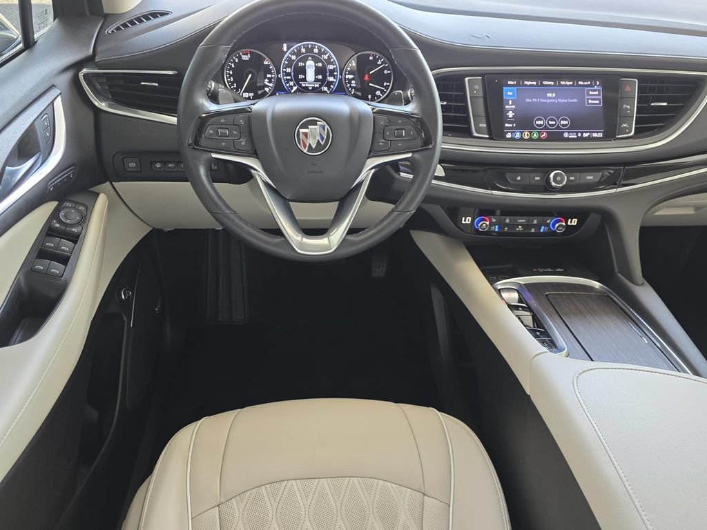Used 2022 Buick Enclave Avenir w/ Avenir Technology Package FWD image 13