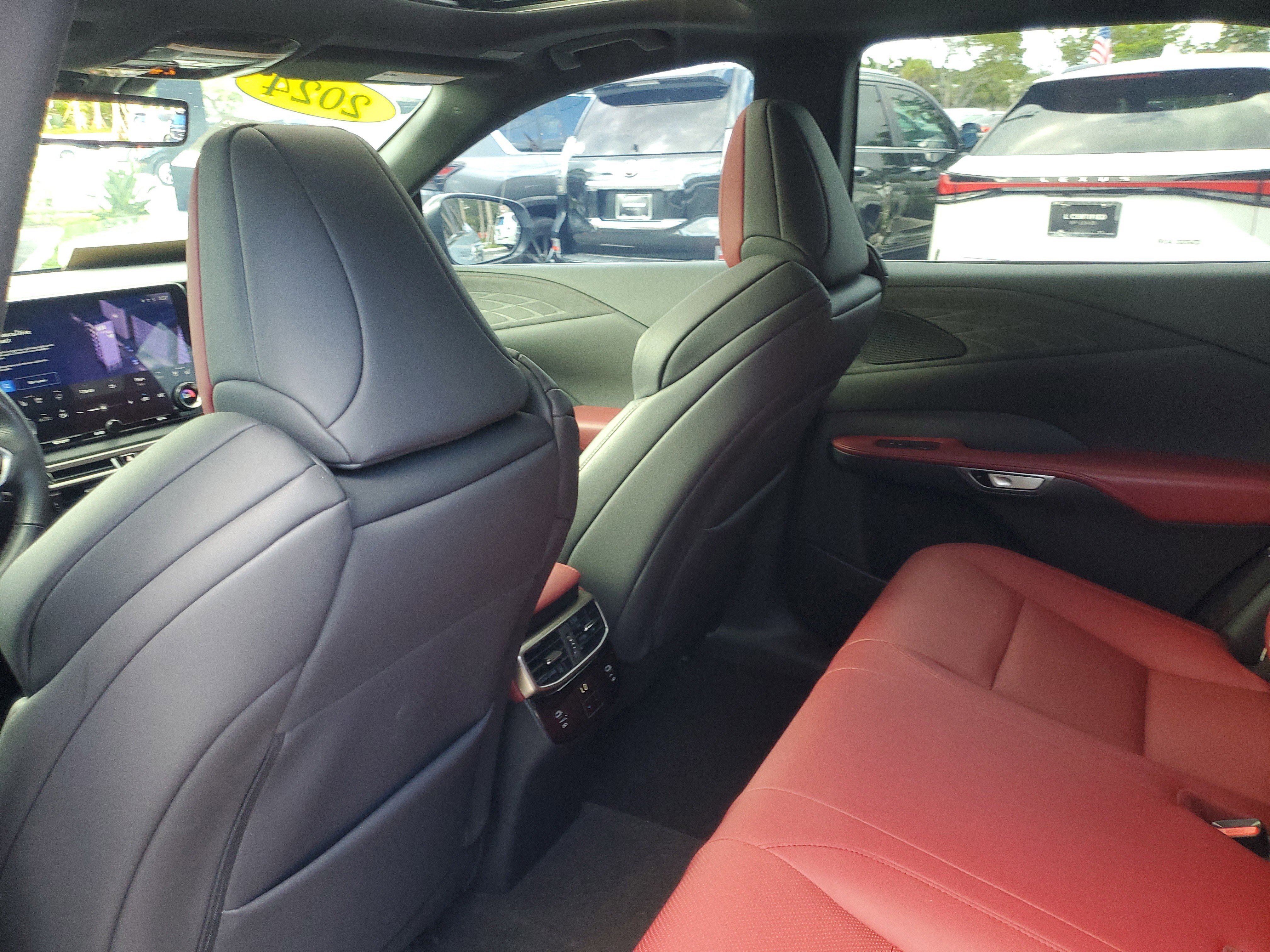 Used 2024 Lexus RX 350 F Sport image 14