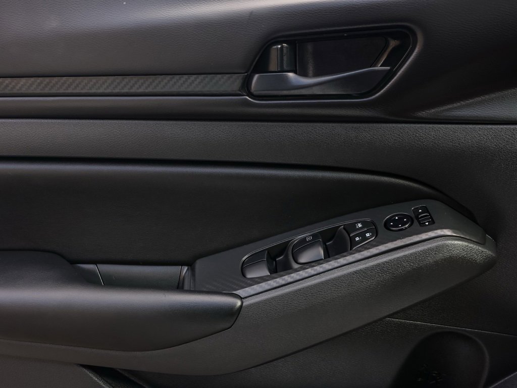 Used 2025 Nissan Altima 2.5 S image 23