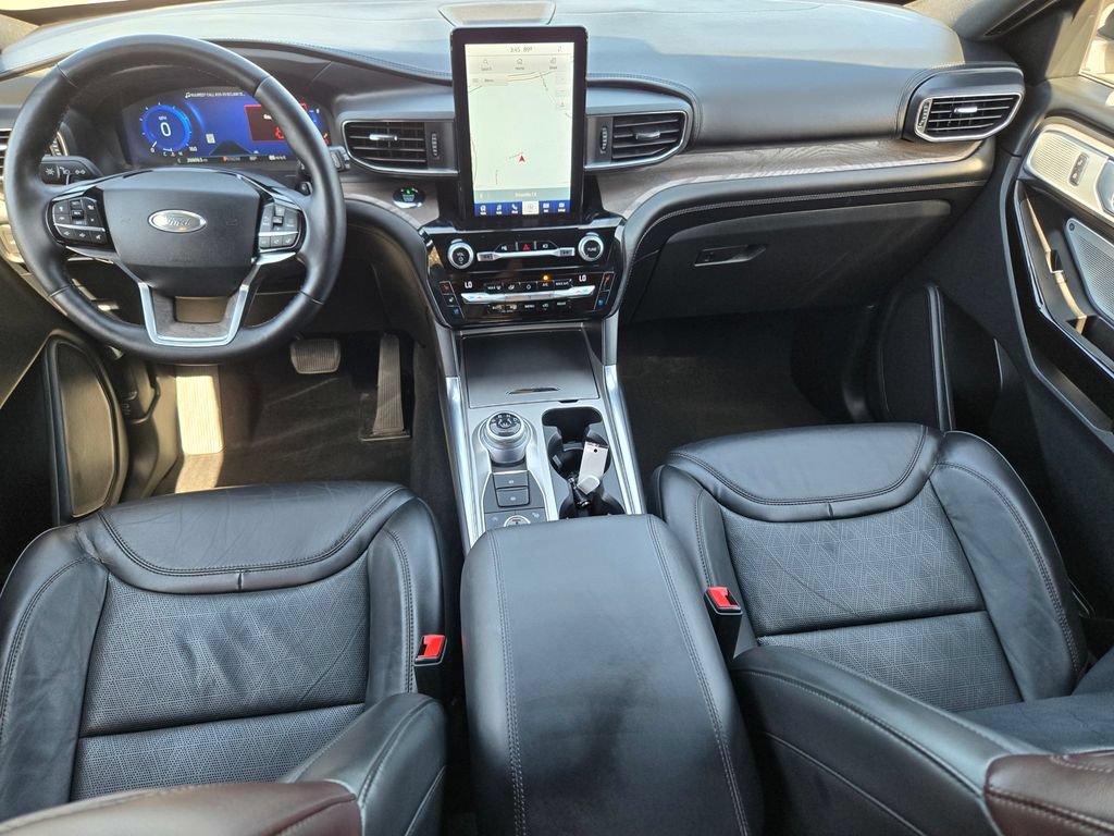 Used 2021 Ford Explorer Platinum w/ Equipment Group 601A AWD/4WD image 12