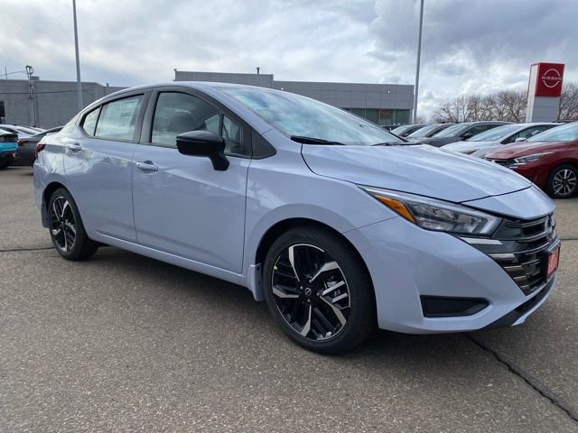 New 2025 Nissan Versa SR w/ Trunk Package image 7