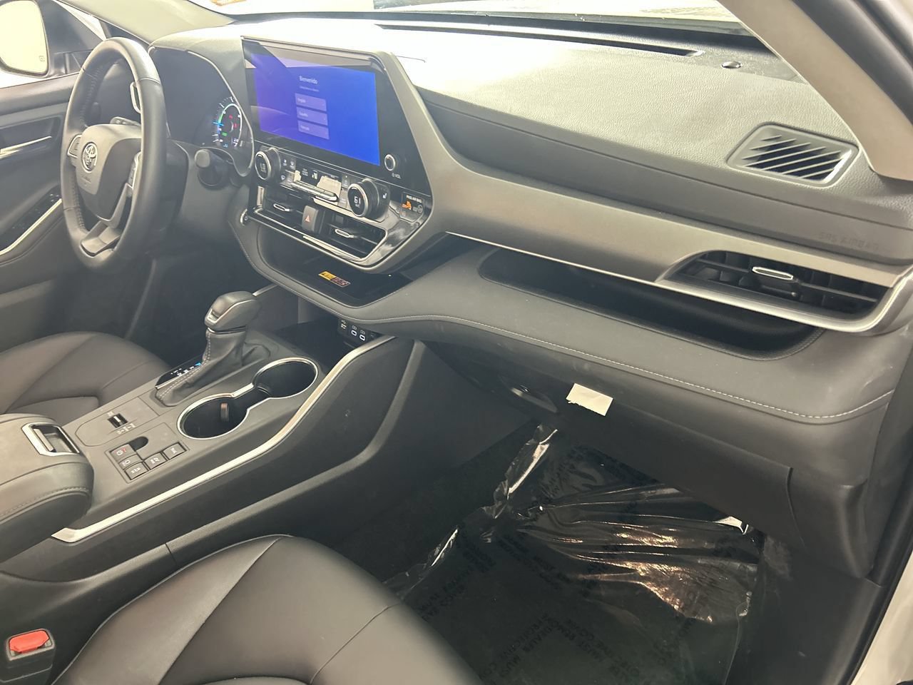 Used 2026 Toyota Highlander XLE AWD/4WD image 28