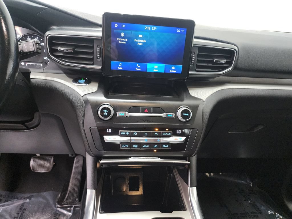 Used 2020 Ford Explorer XLT w/ Equipment Group 202A AWD/4WD image 18
