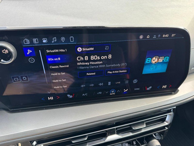 New 2026 Chevrolet Traverse LT w/ Sun and Wheel Package image 43